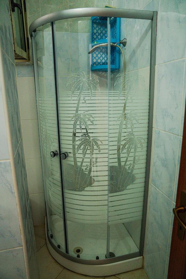 Apartament Cds Durrës Exteriör bild