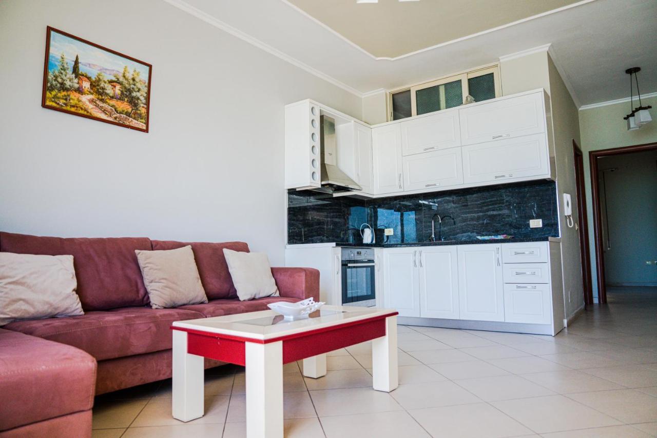 Apartament Cds Durrës Exteriör bild