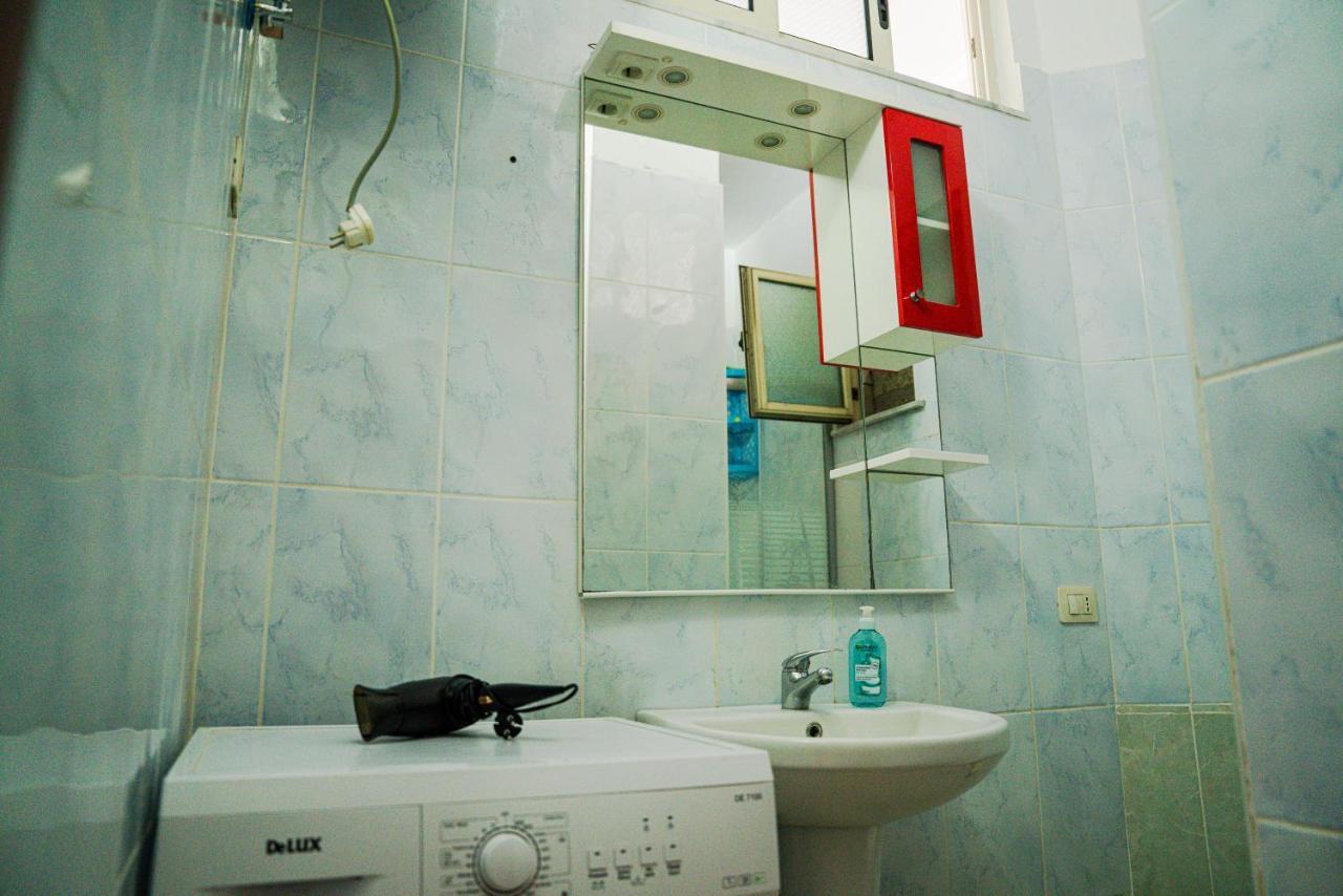 Apartament Cds Durrës Exteriör bild